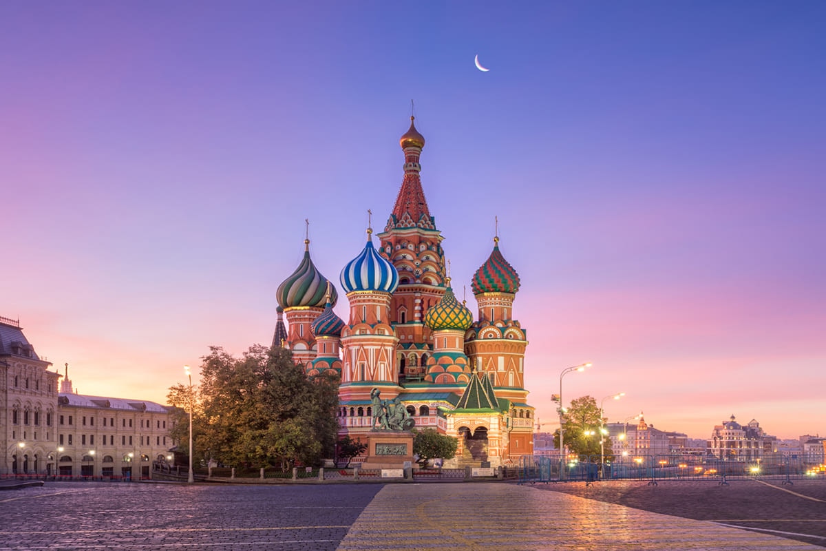 Saint Petersburg Dari Moscow